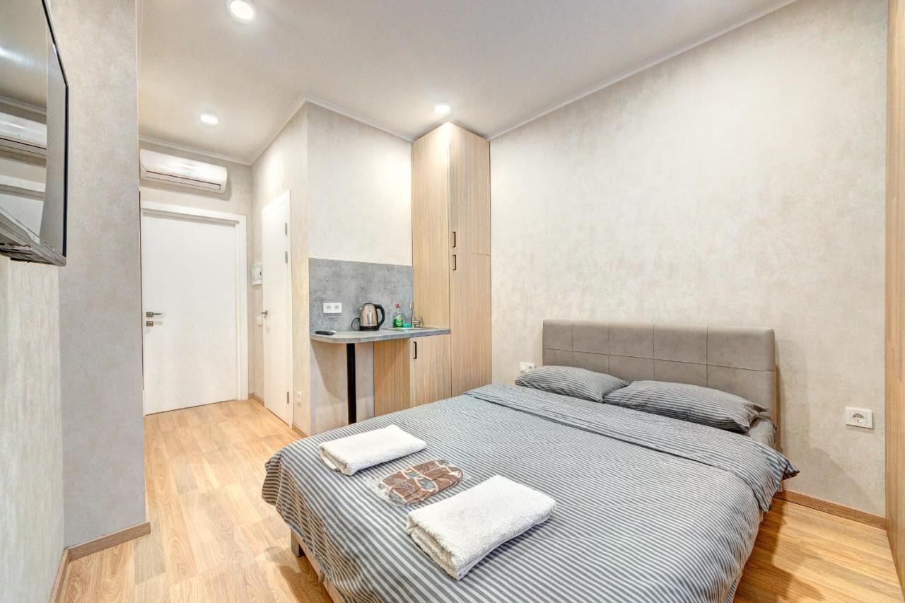 1 Room Apartment Near National Circus Kiev Dış mekan fotoğraf