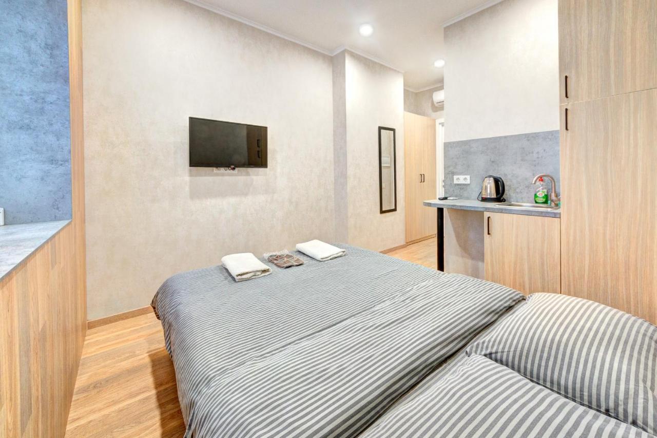 1 Room Apartment Near National Circus Kiev Dış mekan fotoğraf